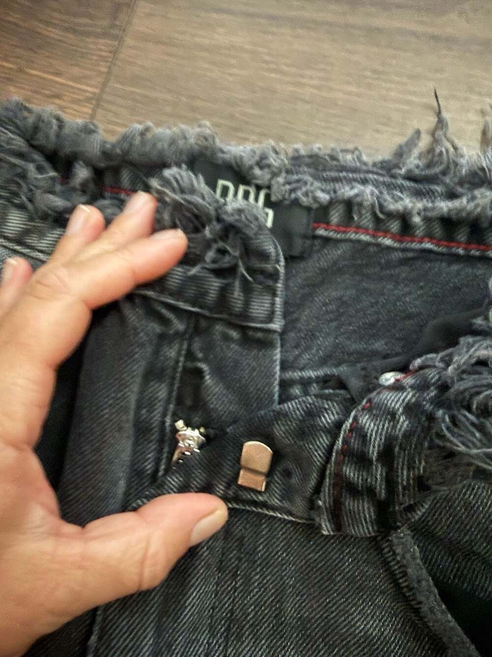 BDG Black Raw Hem Jaya Baggy Jeans Size 27in - Picture 7 of 9